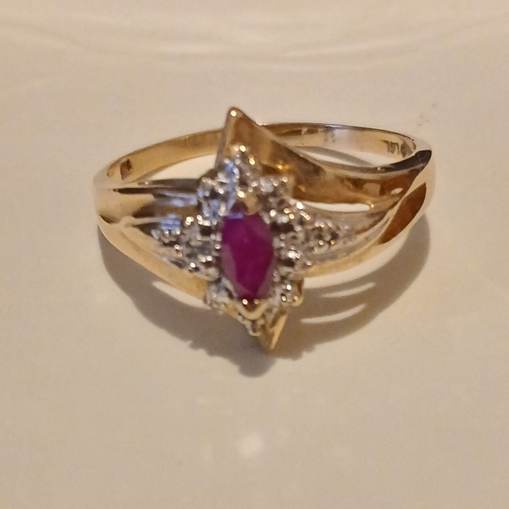 Genuine Ruby 10kt Gold Ring